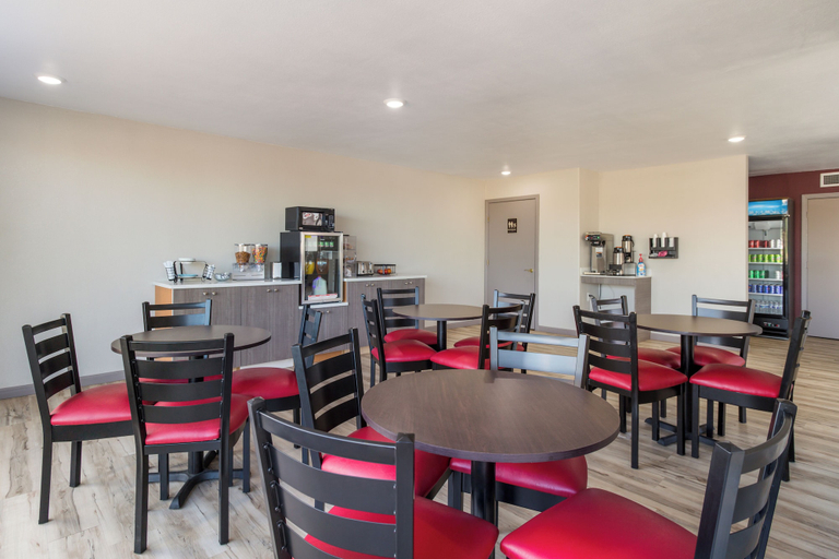 Food & Drinks 5, Baymont by Wyndham Socorro, Socorro