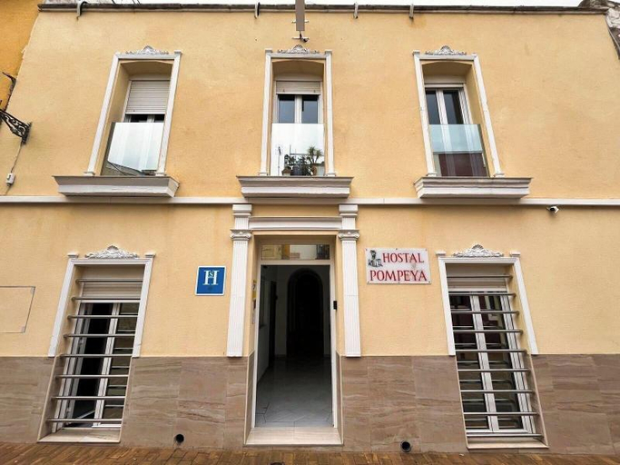 Exterior & Views 2, Hostal Pompeya, Badajoz