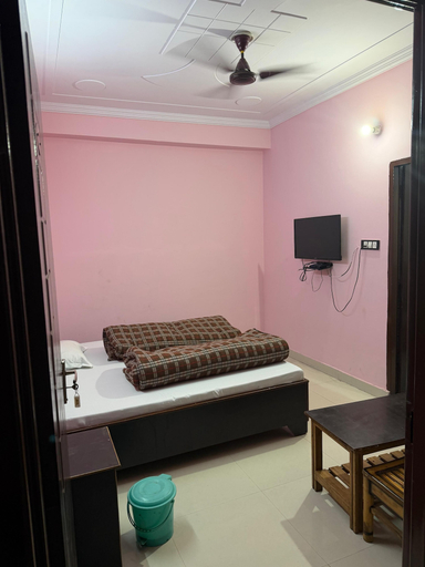 Room 3, Hotel Shaurya, Dehradun