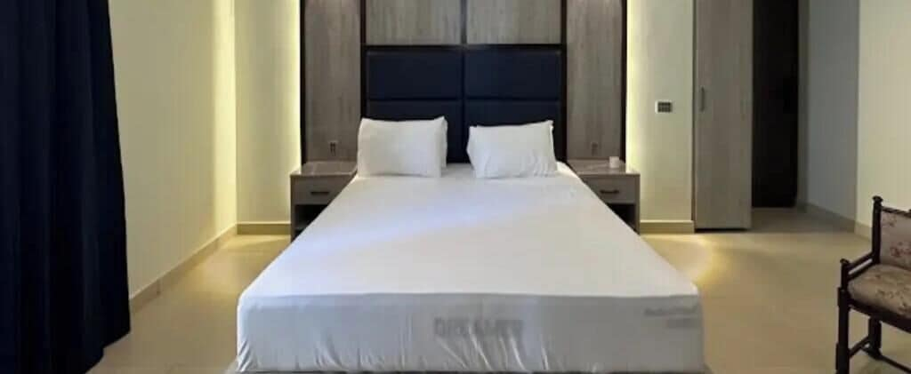 Room 3, Sea Breeze Chalet, Karachi