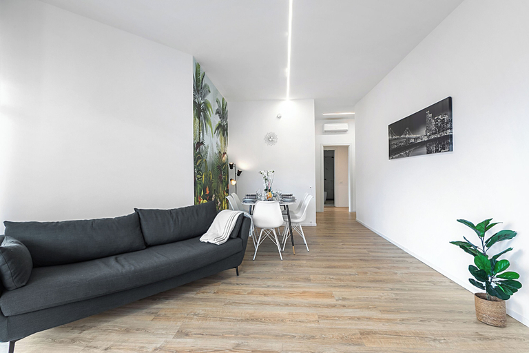 Living area 4, Specchio Di Cielo: Apartment With Terrace and AC Arona Center, Novara