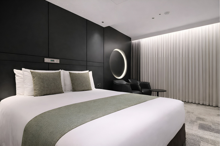 Bedroom 3, Golden Seoul Hotel, Gangseo