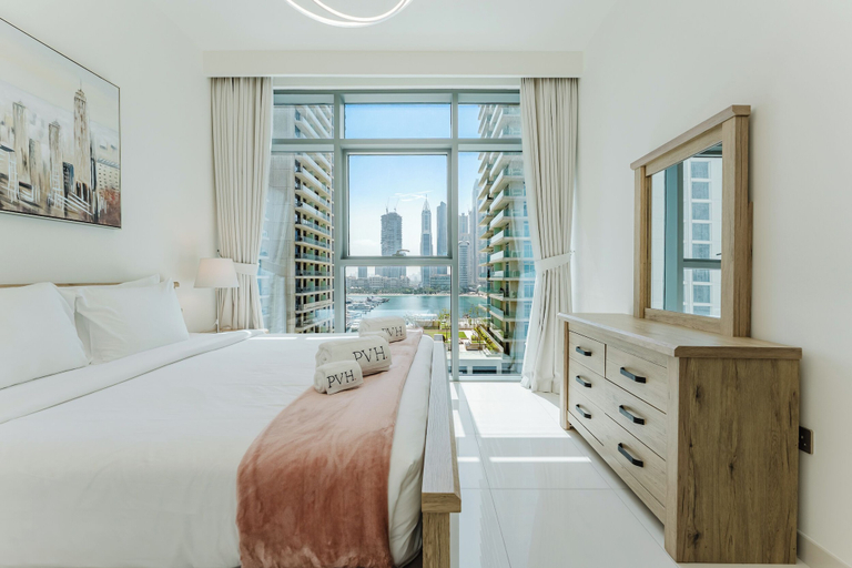 Room 4, PVH - Sea View 1BR in Beach Vista, Dubai