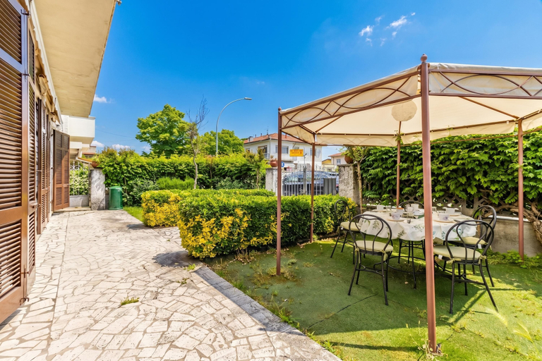 Others 5, Casa Lidia 900m From Sea With Private Garden, Lucca