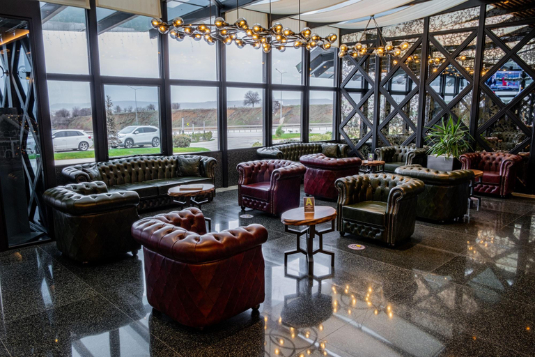 Food & Drinks 5, Avec Hotel, Merkez