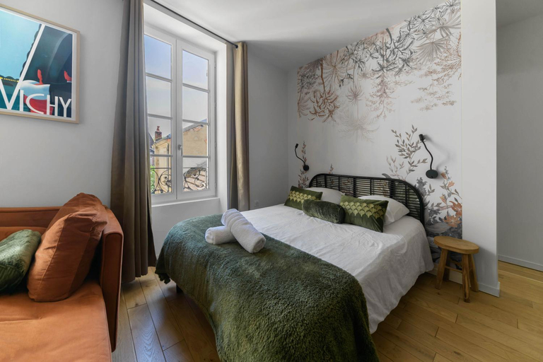 Bedroom 2, Residence Aristide Briand - Appartements design centre ville, Allier