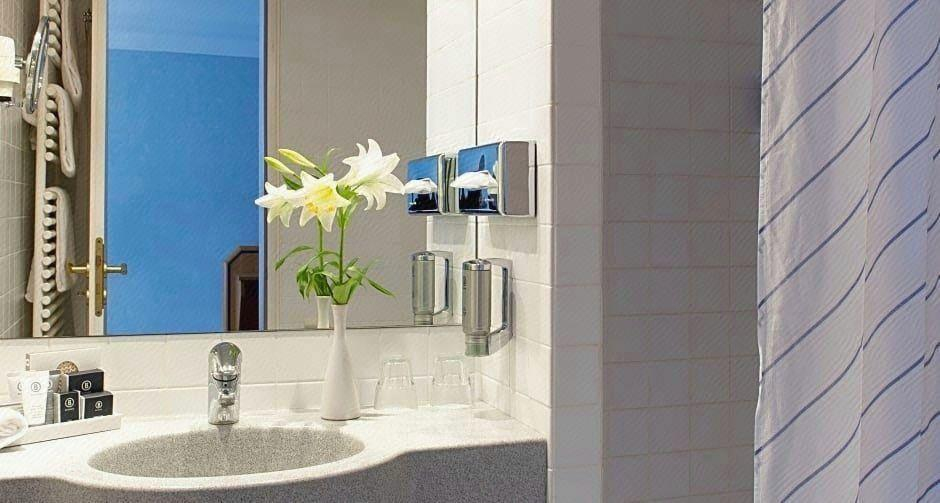 Bathroom 4, Victor's Residenz Teistungenburg, Eichsfeld