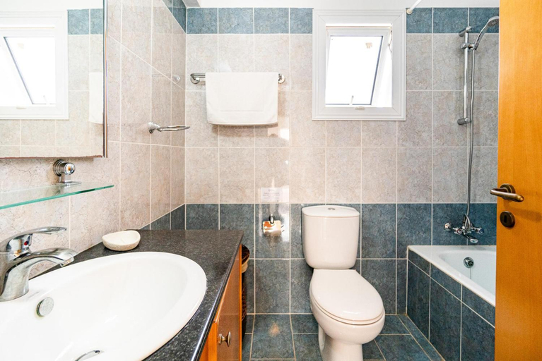 Bathroom 4, Villa Athena by Ezoria Villas