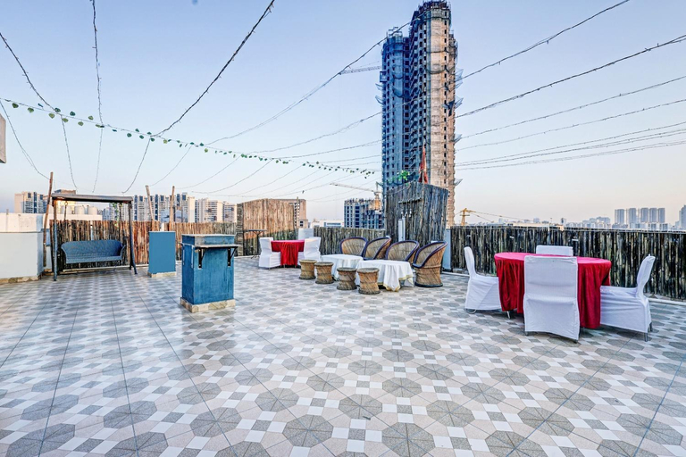 Food & Drinks 4, Super Townhouse Tipsyy Near Bestech Central Square Mall, Gurgaon