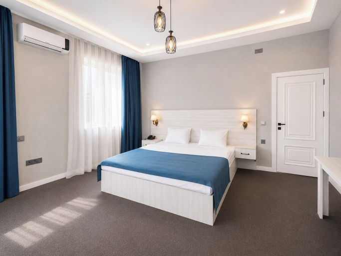 Bedroom 3, Central Baku Hotel, Baku