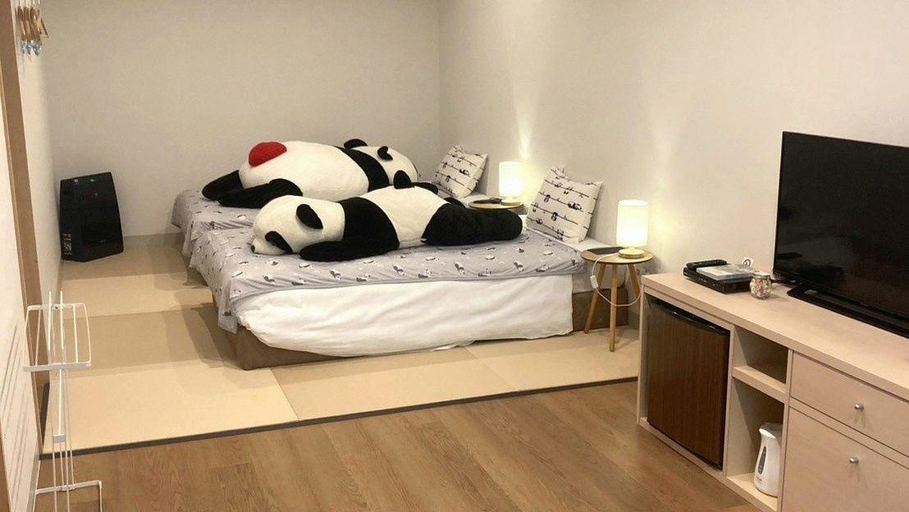 Bedroom 4, Nanki Shirahama Nagominoyu Kachofugetsu, Shirahama