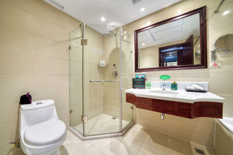 Bathroom 4, Haiwaihai International Hotel, Hangzhou