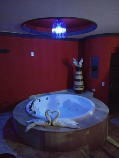 Bathroom 3, Privilege, Coatzacoalcos