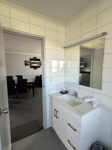 Interior, Eastland Pacific Motor Lodge, Opotiki