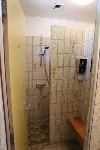 Bathroom shower, Langeland Camping, Langeland