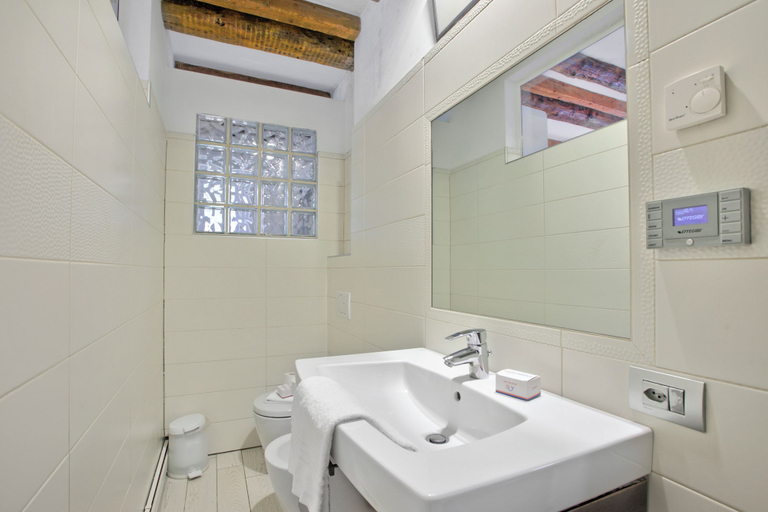 Bathroom 2, Mirador Del Lago With Lake View Balcony, Lugano