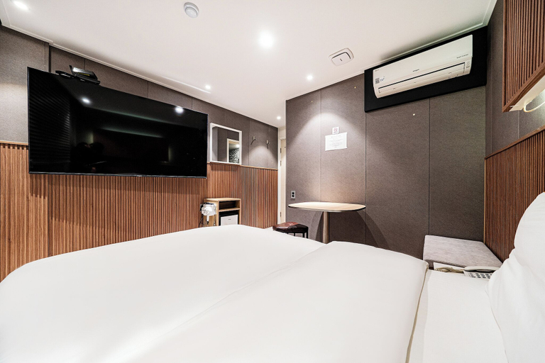 Bedroom 3, Sangbong Jungnang Salmon, Jungnang