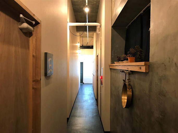 Public Area, Aien Coffee And Hostel, Chatan