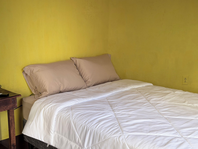 Room 3, Hotel Itzel, Cobán
