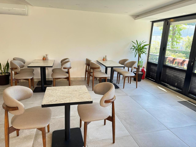 Food & Drinks, Bofima Apartments