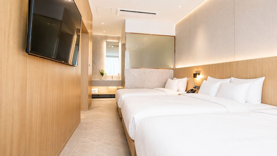 Bedroom 4, Hotel Laon, Haeundae