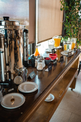 Food & Drinks 3, Premium Tower Suites, Capital