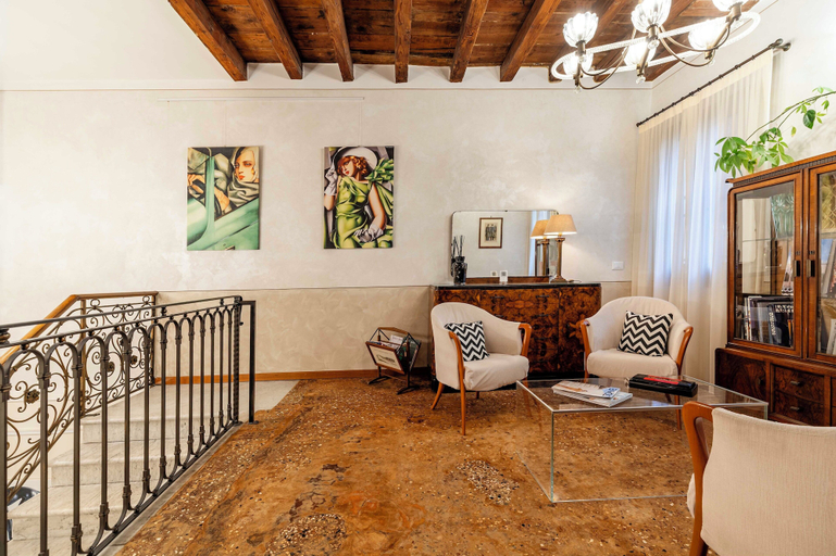 Others 5, Locanda Art Deco', Venezia