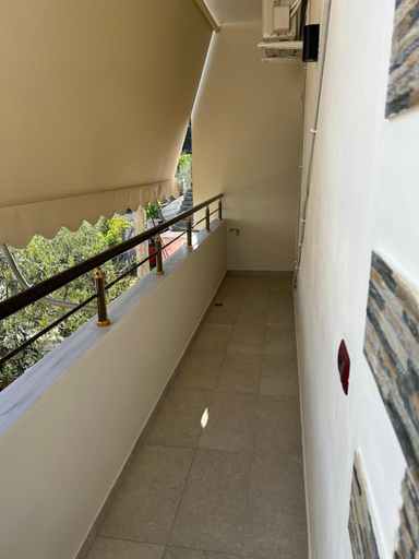 Others 4, Vila Agolli, Vlorës