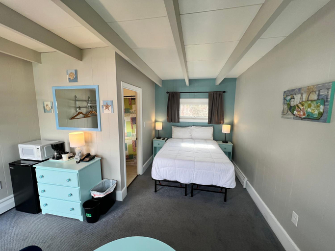 Bedroom 2, Claddagh Motel & Suites, Knox