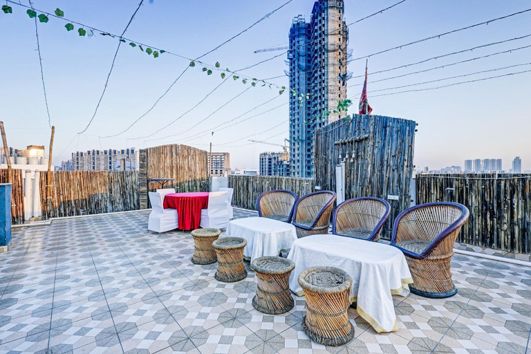 Food & Drinks 5, Super Townhouse Tipsyy Near Bestech Central Square Mall, Gurgaon