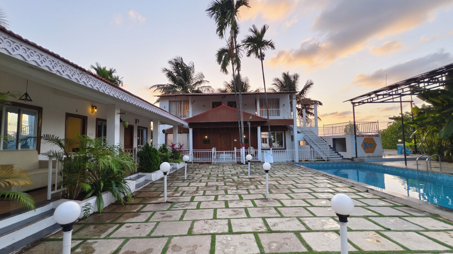 Pool 4, King of Kings by iLiF Hotels, Raigarh