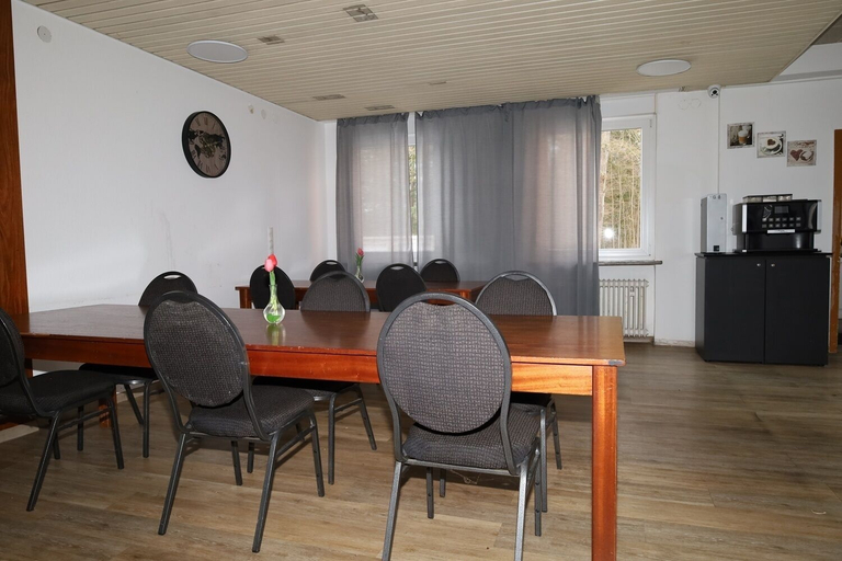 Others 5, Pension Highway 3 Sennestadt-Bielefeld, Bielefeld