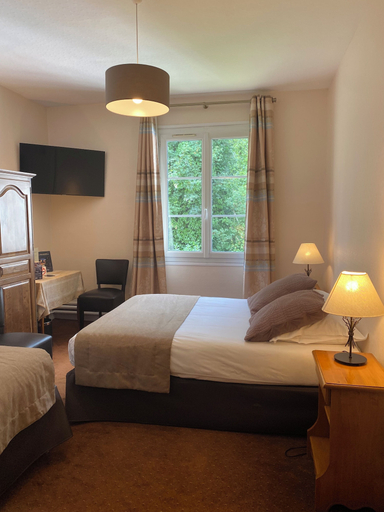 Bedroom 4, Hostellerie du Pavillon St Hubert, Oise