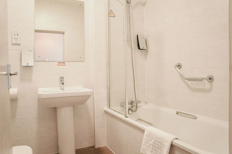 Bathroom 4, The Seafront Hotel by Compass Hospitality, Conwy