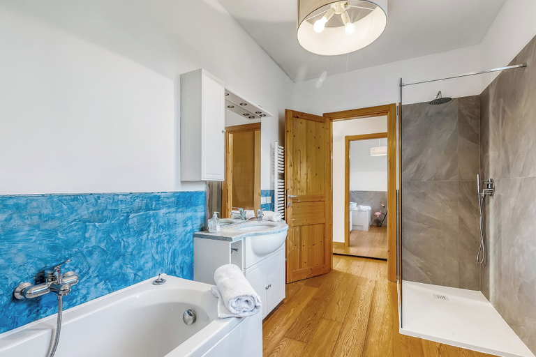 Bathroom 5, The Cottage Garden-2 km From the Lake, Brescia
