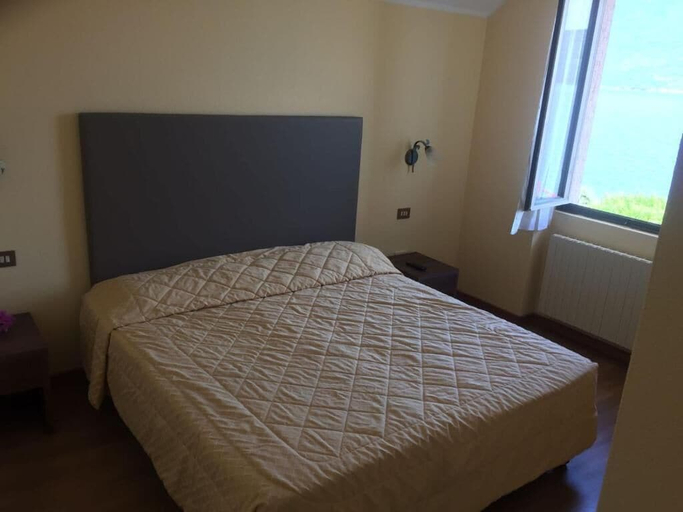 Bedroom 3, Hotel Lido, Brescia
