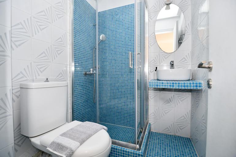 Bathroom 3, Cocoon Hotel, Central Macedonia