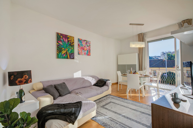 Living area 4, Dolce Orizzonte: 2 Balconies, 50 Meters From the Lake Maggiore, Novara