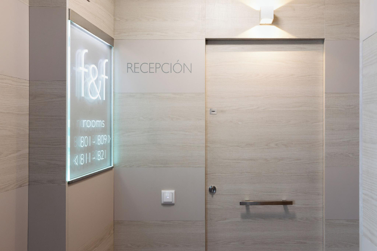 Bathroom 4, Pension Residencia F&F, A Coruña