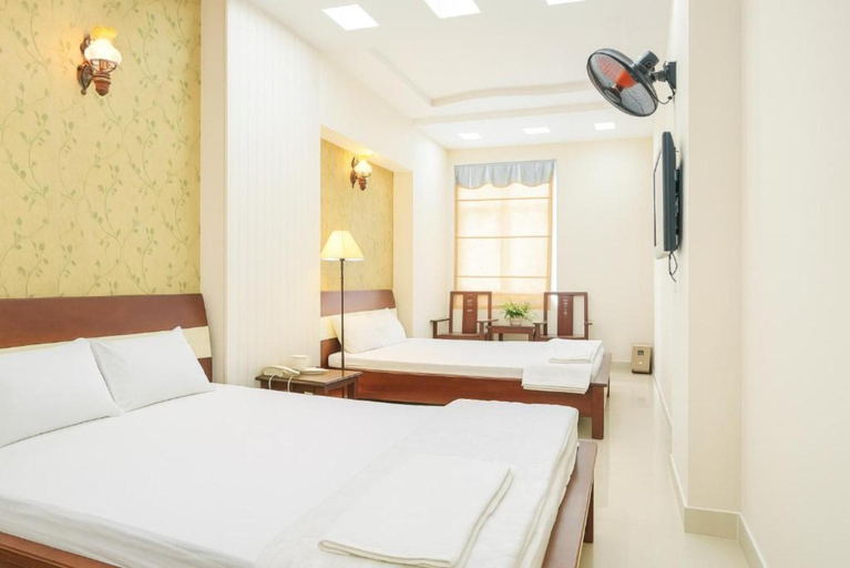 Bedroom 2, Quang Huy Hotel, District 7