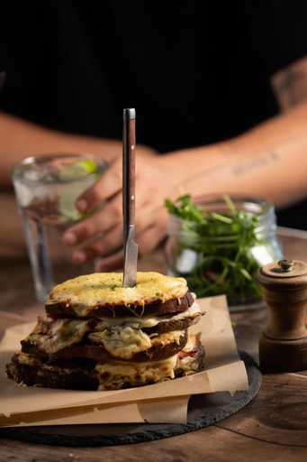Food & Drinks 5, Campanile NATURE - Moulins Avermes, Allier