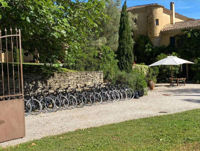 Room 4, Luxury Villa on 650 Acre Estate With Pool, Aude