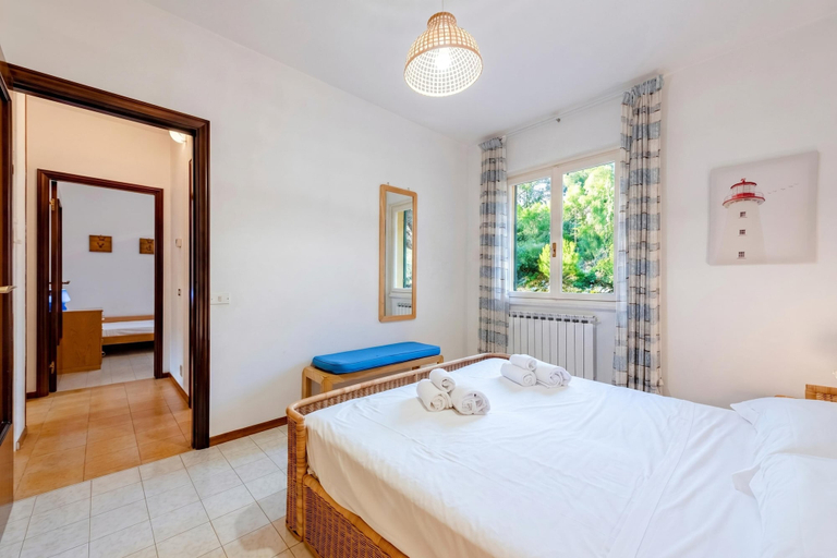 Room 3, Peaceful Apartment With Terrace In Deiva Marina, La Spezia