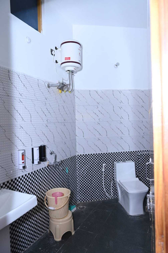 Bathroom 5, Morning Breeze Homestay Kanatal, Tehri Garhwal