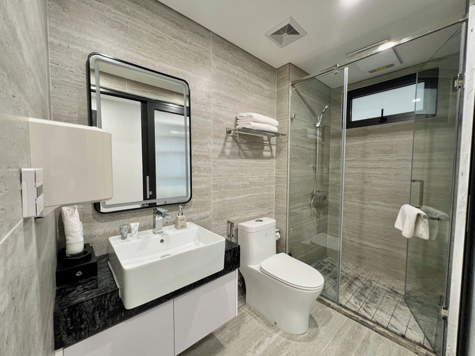 Bathroom 5, GEM Hotel & Residence, Cầu Giấy