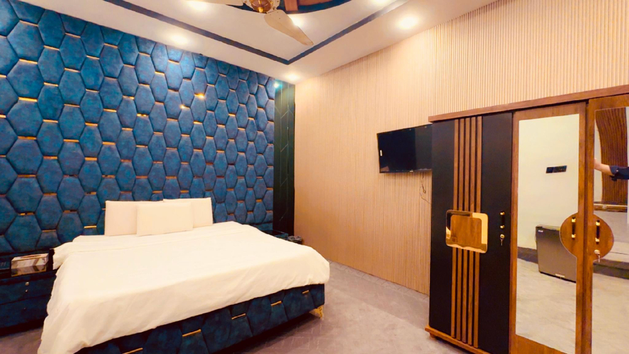 Bedroom 5, Hotel Sapphire, Karachi