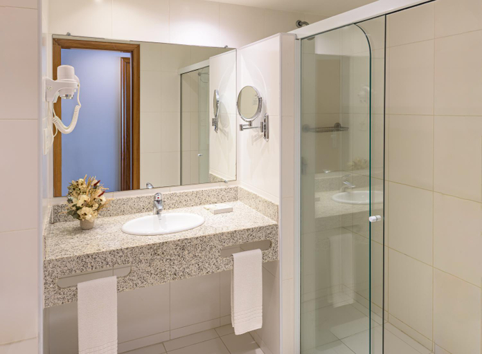 Bathroom 5, Bourbon Convention Hotel Santos, Santos
