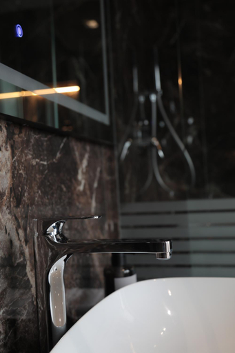 Bathroom 3, Vila-L Hotel, Tiranës