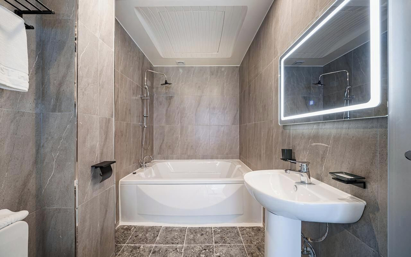 Bathroom 4, Incheon The Rest Hotel, Jung