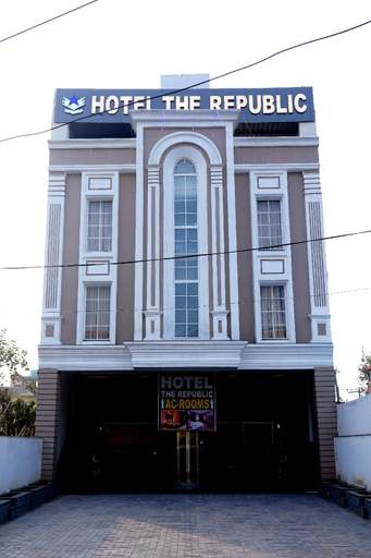 Attractions, Hotel the republic , Sahibzada Ajit Singh Nagar
